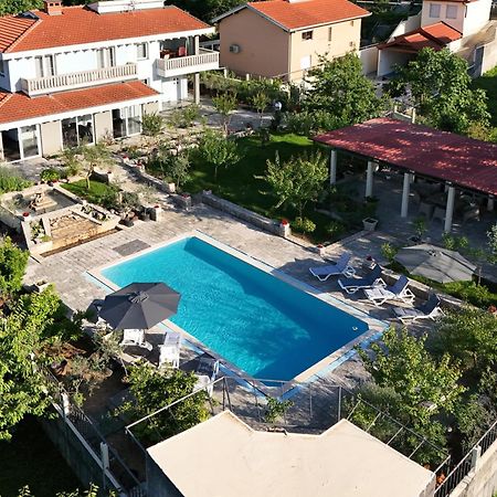 Pool House Maslina Apartment Mostar Ngoại thất bức ảnh