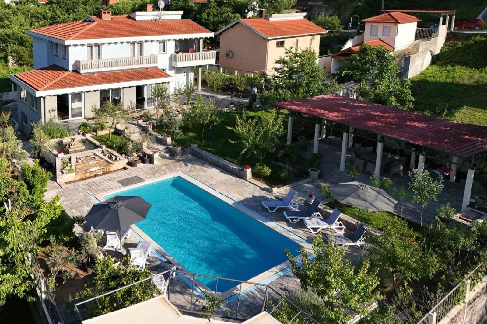 Pool House Maslina Apartment Mostar Ngoại thất bức ảnh