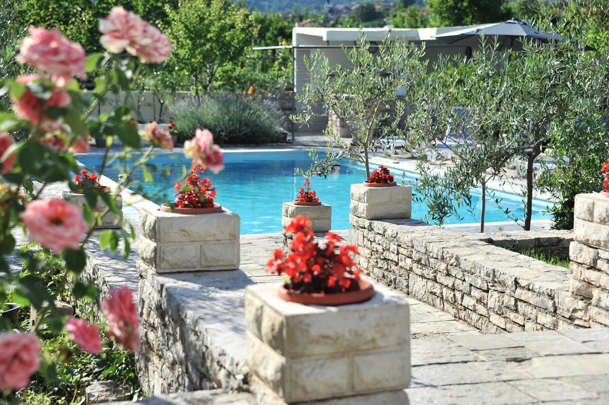 Pool House Maslina Apartment Mostar Ngoại thất bức ảnh