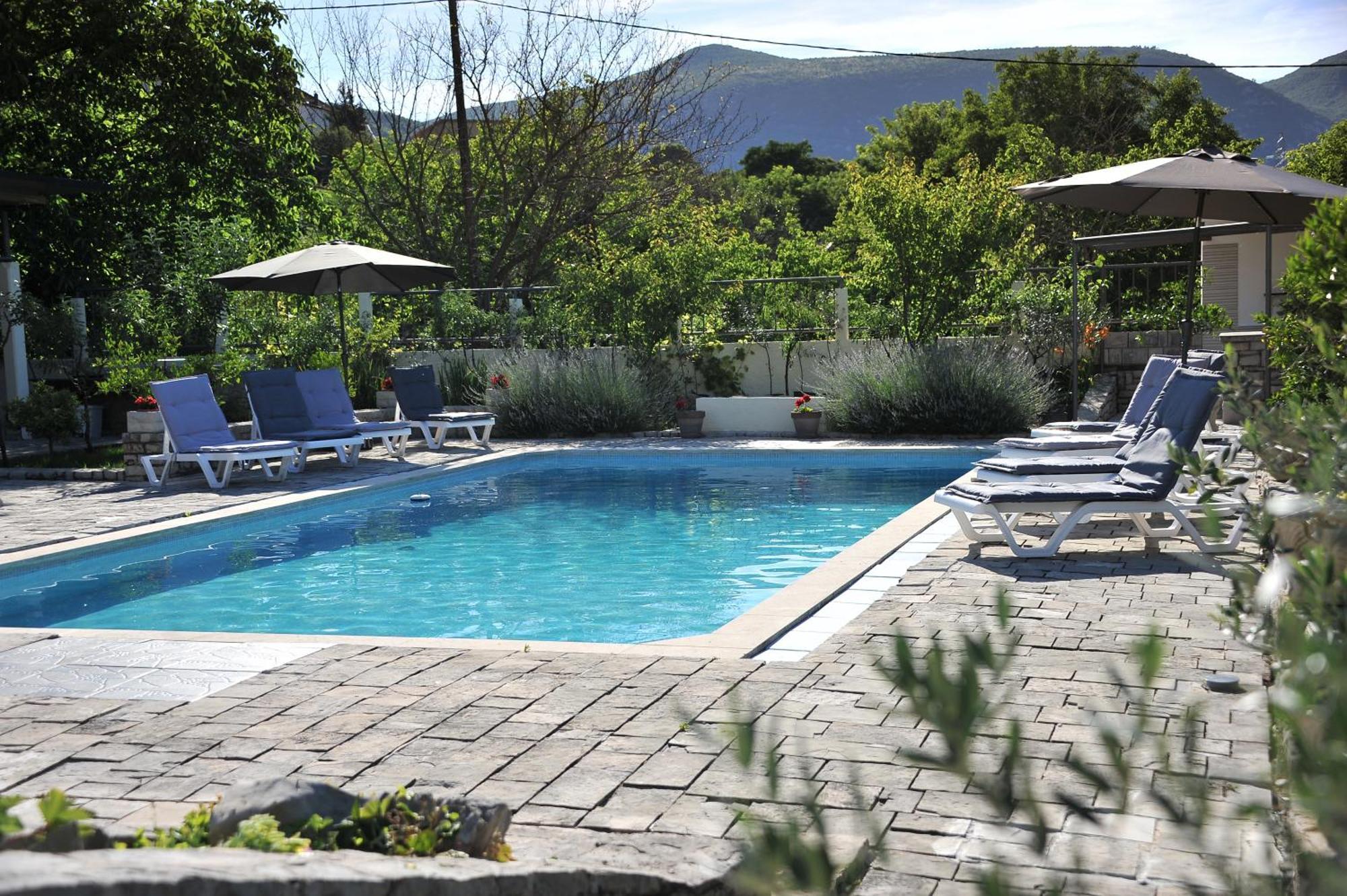 Pool House Maslina Apartment Mostar Ngoại thất bức ảnh