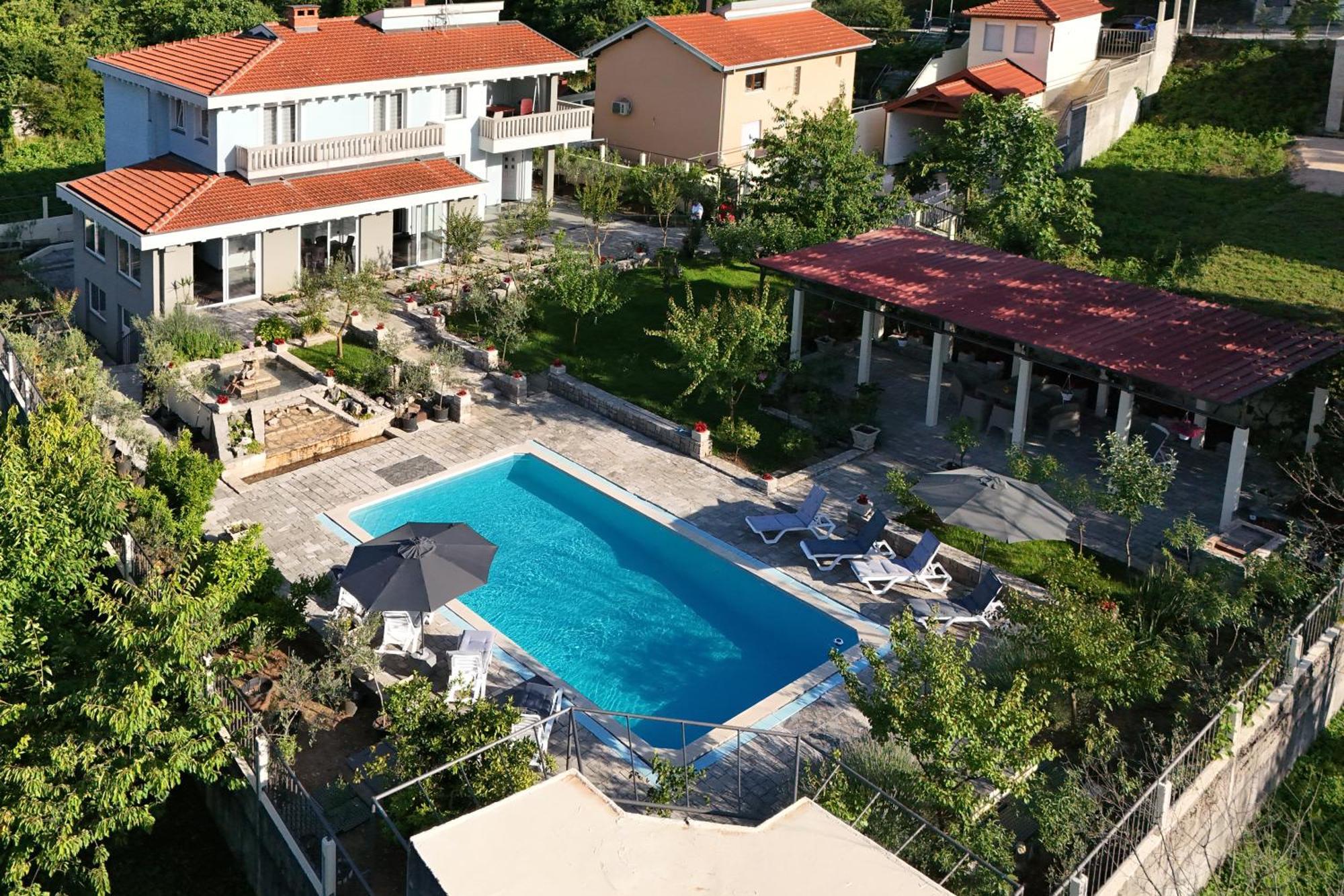 Pool House Maslina Apartment Mostar Ngoại thất bức ảnh